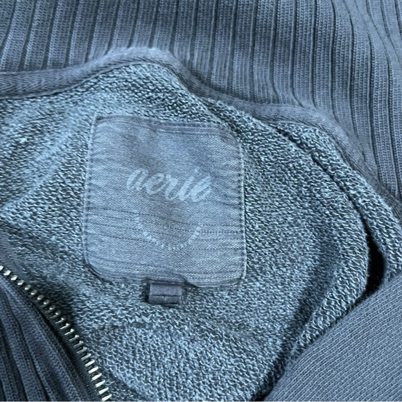 Aerie Down To Earth Grey Quarter Zip Sweatshirt - Picture 6 of 6